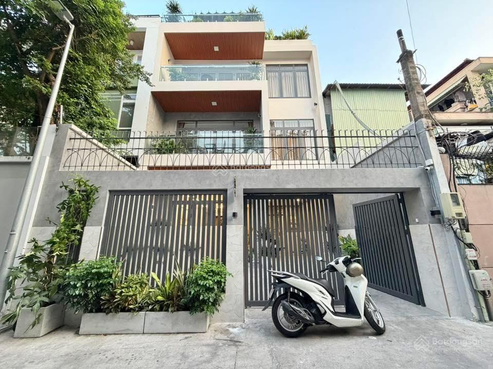 Khu mtnb phạm ngọc thạch, quận 3. dt 4,6x15m. công nhận 70.4m đang cho thuê 21 tr/thng