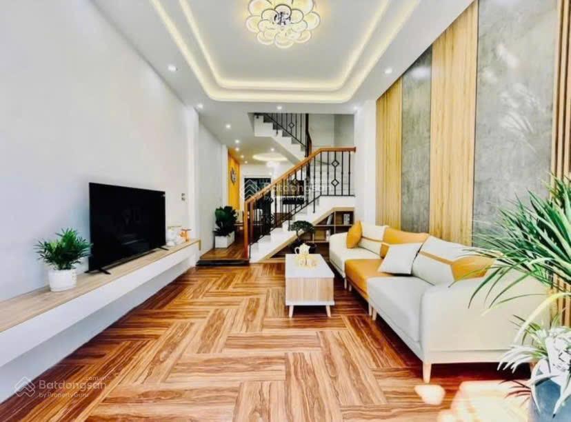 Cần bán gấp nhà mới hẻm ôtô 7m, quang trung  p8  gò vấp, 83.6m2 đang cho thuê 20triệu/tháng