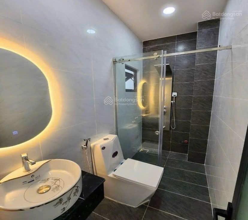 Cần bán gấp nhà mới hẻm ôtô 7m, quang trung  p8  gò vấp, 83.6m2 đang cho thuê 20triệu/tháng