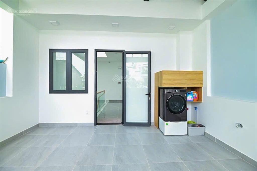 Chú thực bán nhà 71,2m2 đang cho thuê 26tr, đường thông ôtô. nguyễn huy tự  đa kao  quận 1