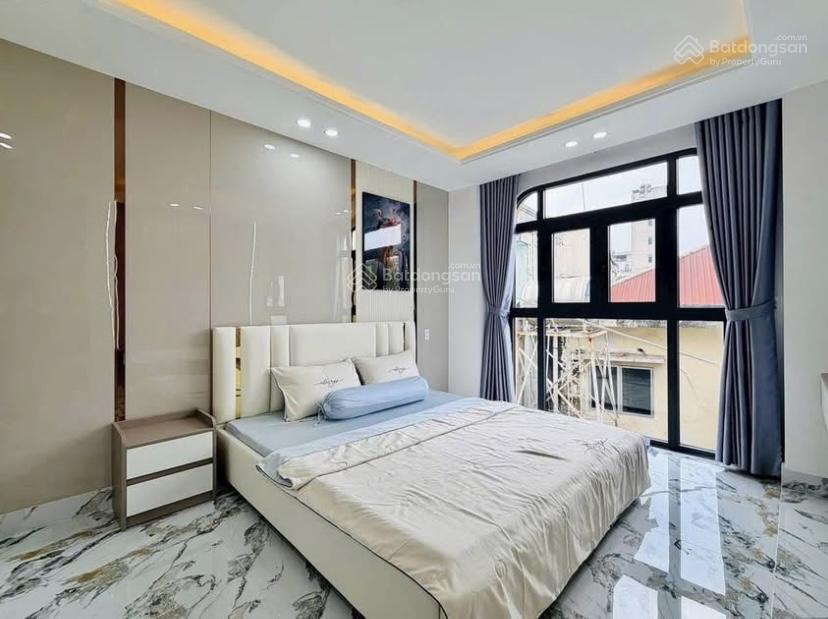 Vĩnh khánh, q4 đường 2 ôtô tránh nhau thoải mái, gần trường học. đang cho thuê 17tr/th