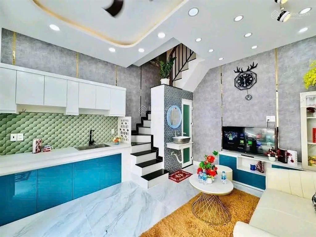 Tôi bán nhà 72m2/2tỷ950 đang cho thuê 17 triệu/tháng. đường lý nam đế  p.7  q.11 gần lotte mart