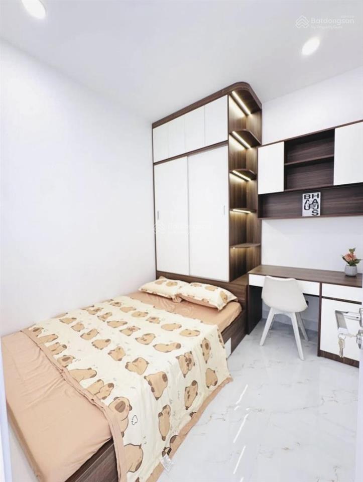 Nhà đẹp 3 tấm kiên cố, phường 12, quận 10, hẻm xh thông ra 3/2, thành thái, 3tỷ330/72,2m2(5mx14,4m)