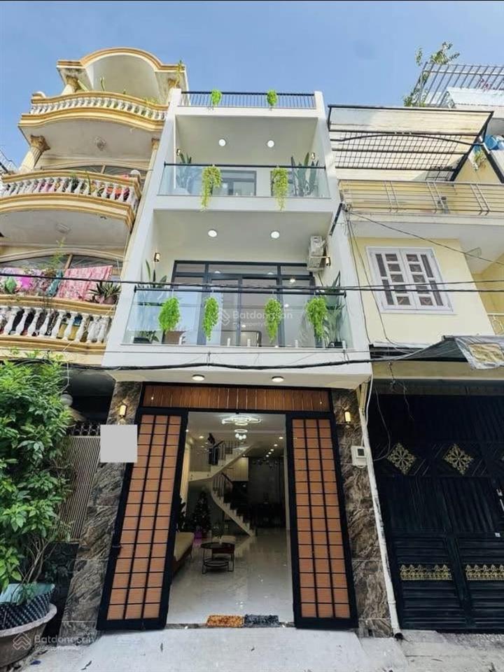 Nhà đẹp 3 tấm kiên cố, phường 12, quận 10, hẻm xh thông ra 3/2, thành thái, 3tỷ330/72,2m2(5mx14,4m)