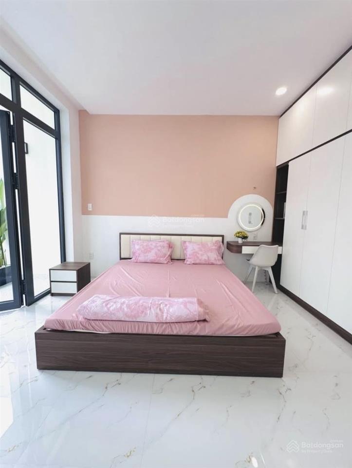 Nhà đẹp 3 tấm kiên cố, phường 12, quận 10, hẻm xh thông ra 3/2, thành thái, 3tỷ330/72,2m2(5mx14,4m)