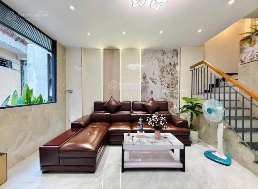 Bán nhà xô viết nghệ tĩnh, p.21, bình thạnh gần ngã tư hàng xanh. 2tỷ840 đang cho thuê 19tr/th