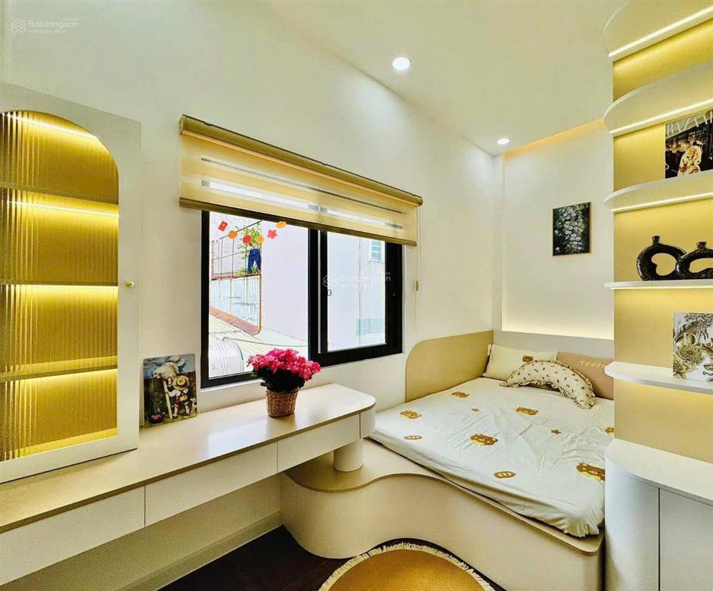 Bán nhanh nhà trần huy liệu  p11  phú nhuận gần bệnh viện an sinh. 78m2, đang cho thuê 20tr