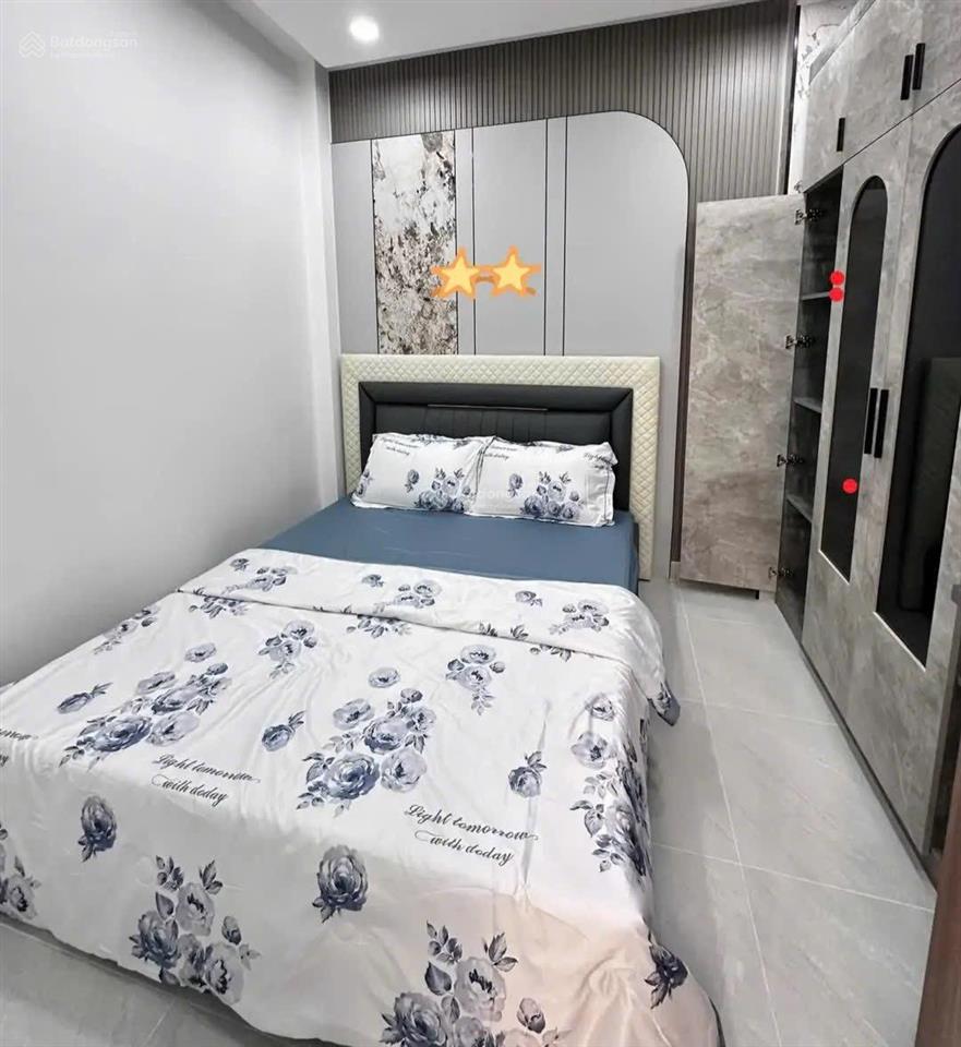Chú phong bán gấp nhà nguyễn thị minh khai  bến nghé  quận 1 68m2 sẵn cho thuê 24triệu/tháng