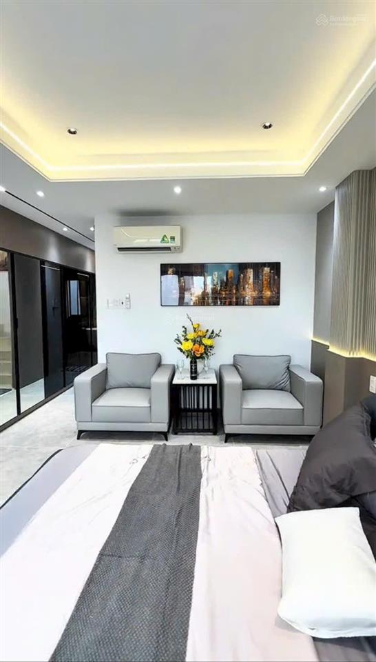 Bán gấp nhà nguyễn biểu  q5 sát bên q1 đường thông trần hưng đạo. 77m2/3 tỷ đang cho thuê 20tr
