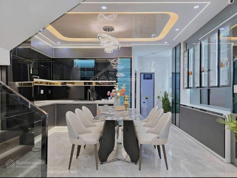 Nhanh tay kẻo hết căn nhà vừa nhận  nguyễn đình chiểu, phú nhuận nhà 3 lầu shr, hẻm 5m