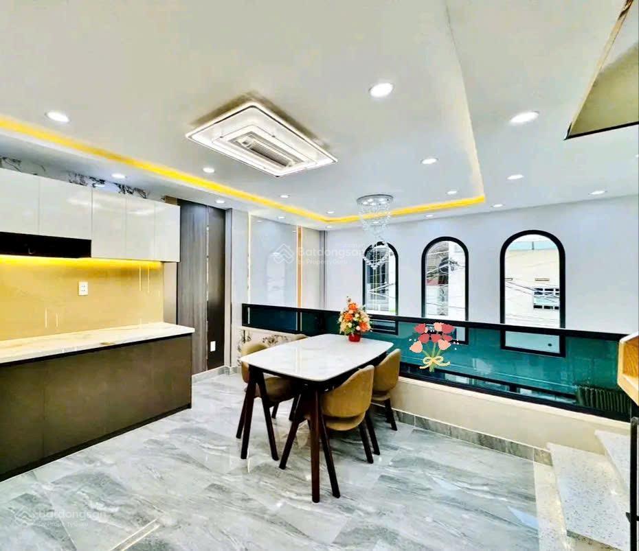 Bán gần chợ bà chiểu dt lớn 80,2m2 đường thông 2 ôtô,  hđ thuê 23tr/th hoàng hoa thám, p7, bt