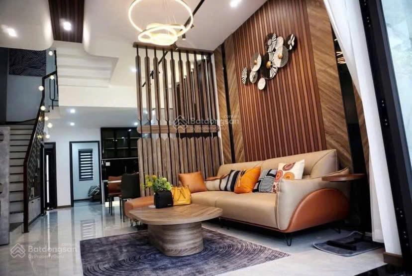Bán nhà đường ôtô thông cư xá đồng tiến  p15  q10. dt 78m2, 1trệt  2lầu, có thu nhập 24triệu