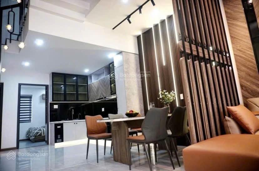 Bán nhà đường ôtô thông cư xá đồng tiến  p15  q10. dt 78m2, 1trệt  2lầu, có thu nhập 24triệu