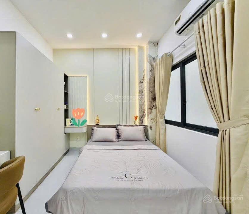 Bán gấp nhà trần nhật duật, tân định, q. 1, 71m2/3tỷ900 đang cho thuê 30tr/tháng gần bên chợ tđ