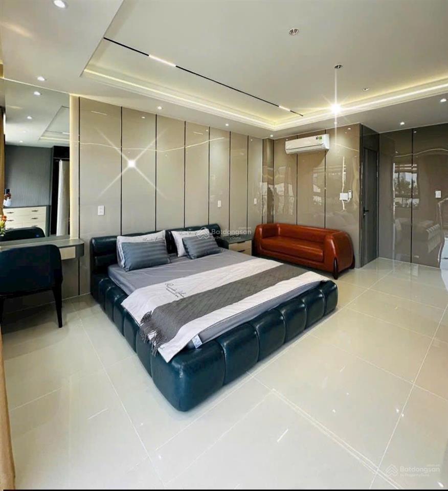 Chú hùng bán nhà đường oto phạm ngũ lão. đường oto 5,8m, gần chợ bến thành, cho thuê 35tr/th