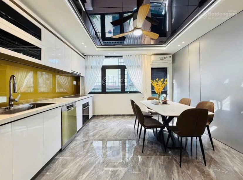 Bán nhà phan huy ích p5  gò vấp, đường thông xe ôtô, 3 lầu dt 70,3m2/ đang cho thuê 21tr/th