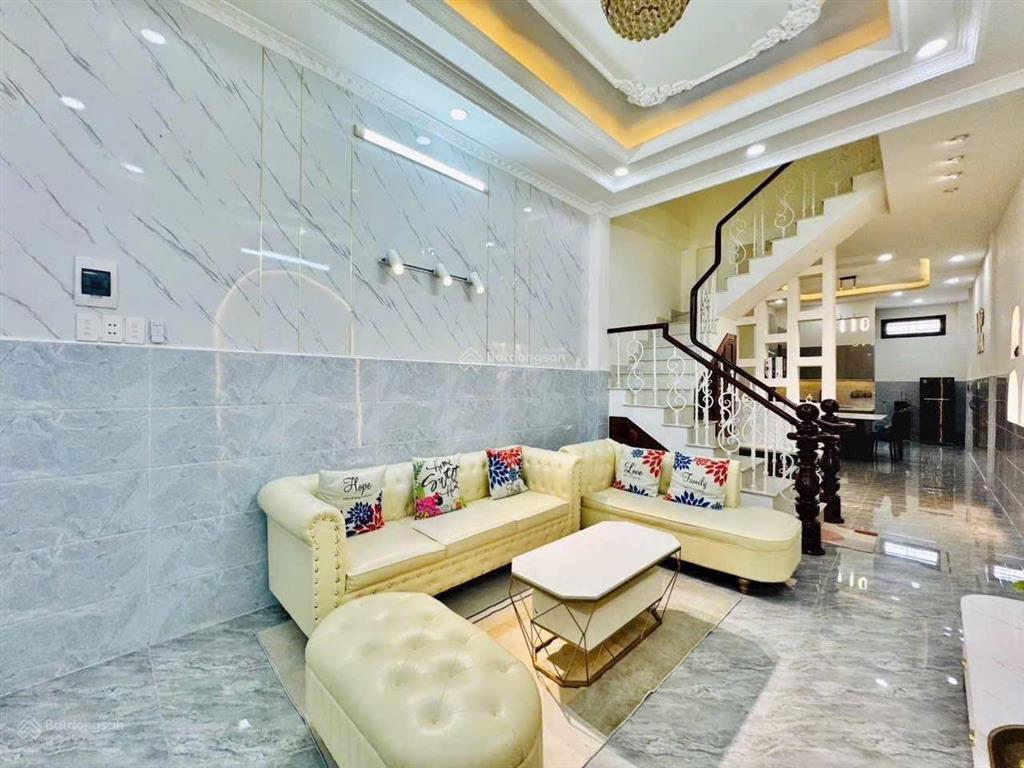 Khu vip mtnb phạm ngọc thạch, quận 3. dt 4,6x15m công nhận 69m2, đang cho thuê 21tr/th