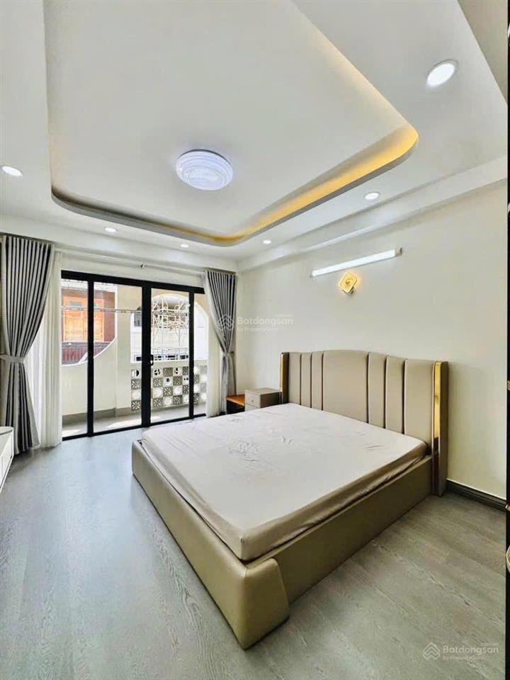Khu vip mtnb phạm ngọc thạch, quận 3. dt 4,6x15m công nhận 69m2, đang cho thuê 21tr/th