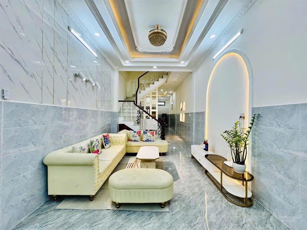 Khu vip mtnb phạm ngọc thạch, quận 3. dt 4,6x15m công nhận 69m2, đang cho thuê 21tr/th