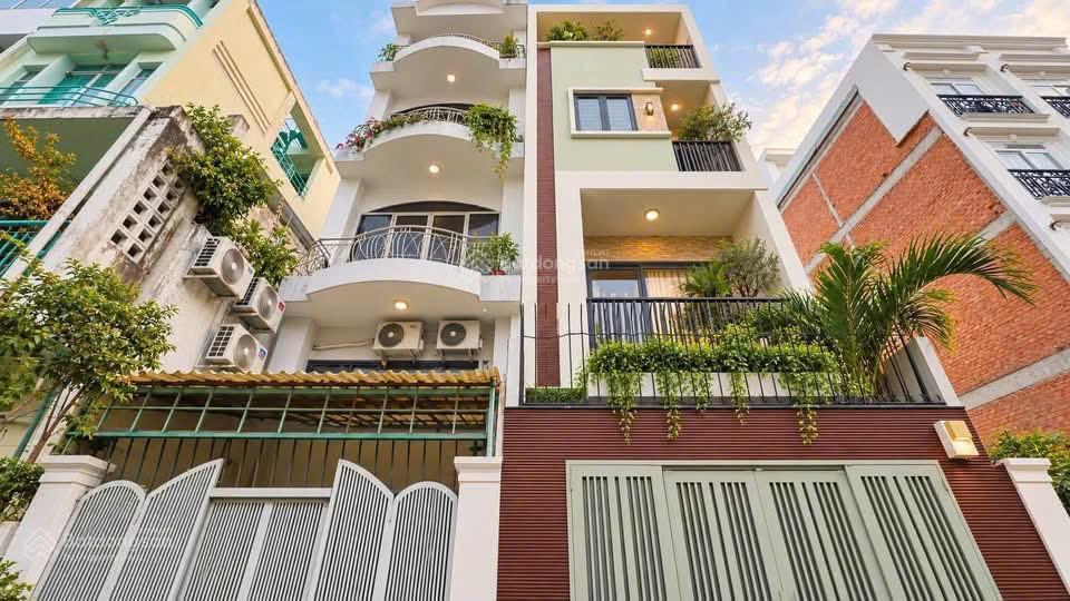 Chú tám chuyển ra hà nội cùng gia đình muốn bán nhà 80.3m2 hoa lan, phú nhuận. cho thuê 28tr