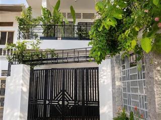 Kể chuyện nhà phố bà huyện thanh quan  q3 khu vực dân trí gần cv tao đàn. cho thuê 17tr/th