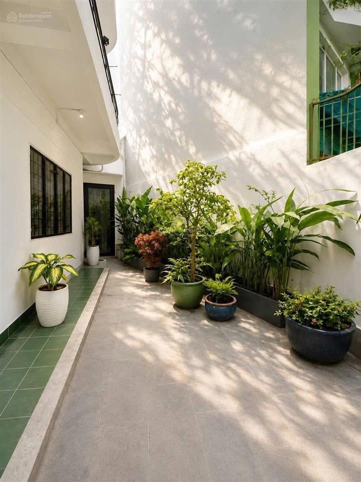 Kể chuyện nhà phố bà huyện thanh quan  q3 khu vực dân trí gần cv tao đàn. cho thuê 17tr/th