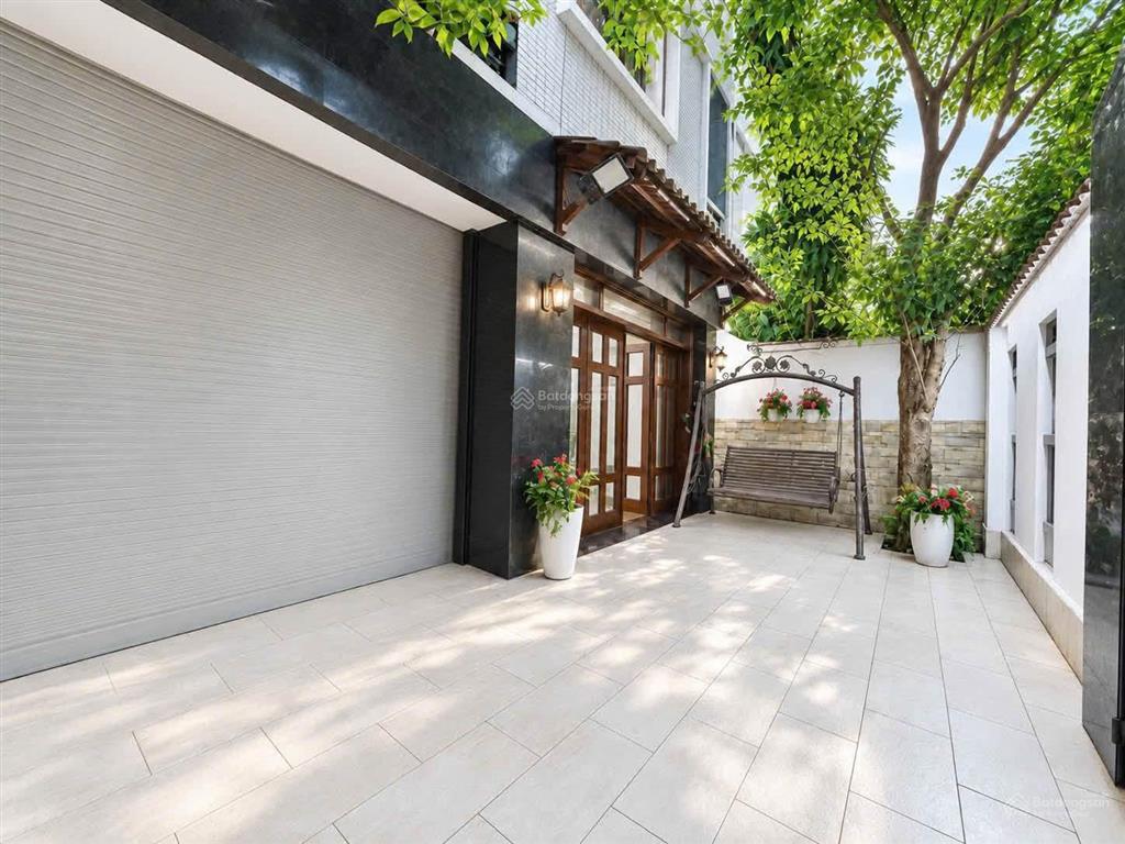 Chính chủ cần bán gấp nhà lê văn sỹ  phú nhuận (7.9m x 22.5m) 175m2 đường ôtô,  nhé