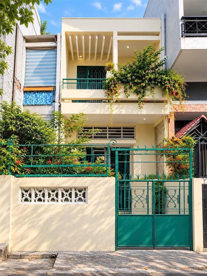 Chính chủ muốn bán gấp nhà lê văn sỹ, q3 cách chợ nguyễn văn trỗi 200m. 68,3m2 cho thuê 19tr
