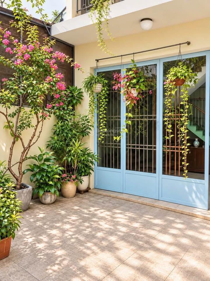 Chính chủ muốn bán gấp nhà lê văn sỹ, q3 cách chợ nguyễn văn trỗi 200m. 68,3m2 cho thuê 19tr