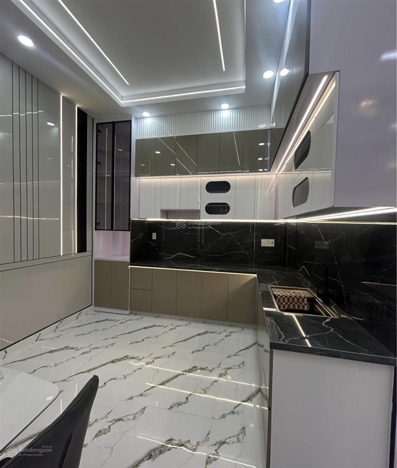 Cô mùi cần vốn đầu tư muốn bán nhanh nhà 71m2/3tỷ35 vĩnh khánh, quận 4 gần tiểu học nguyễn văn trỗi