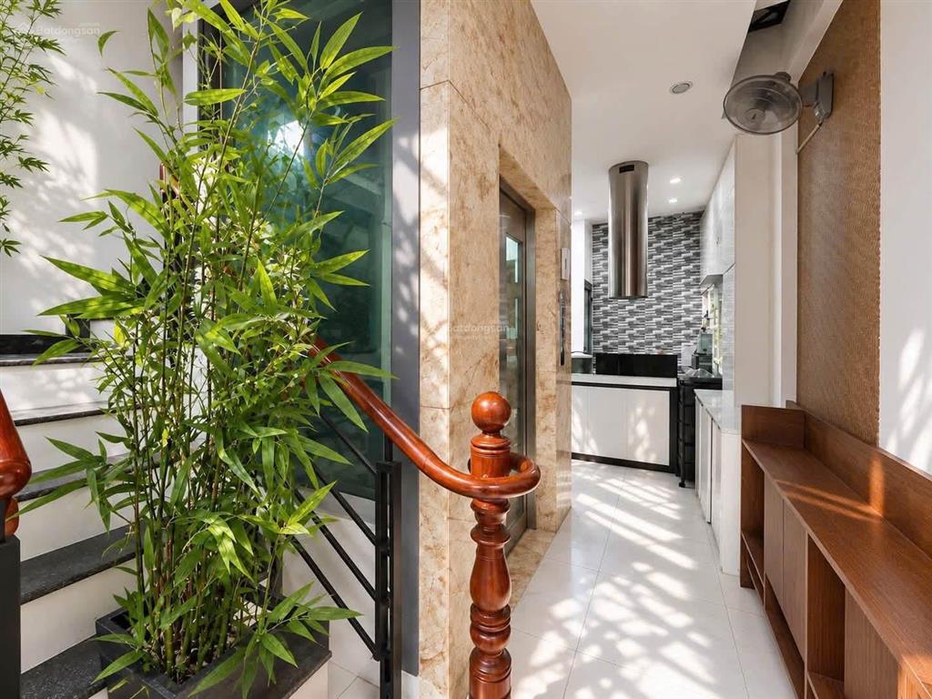 Cần bán nhà đường bàn cờ  q3, gần chợ, trạm y tế, dt 72m2 giá full không phát sinh