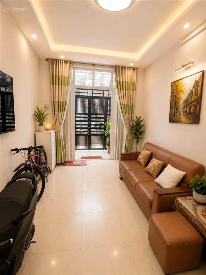 Dì bình bán nhà đường lê đại hành, q. 11 gần bệnh viện chợ rẫy. nhà 71m2/2tỷ780 cho thuê 20tr/tháng