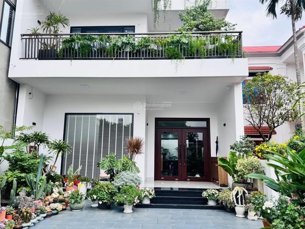 Cô hoa bán gấp 3tỷ680 nhà sẵn hđ thuê 25tr/th. ngô thời nhiệm, q3 sát bên q1, nhà có sân lớn