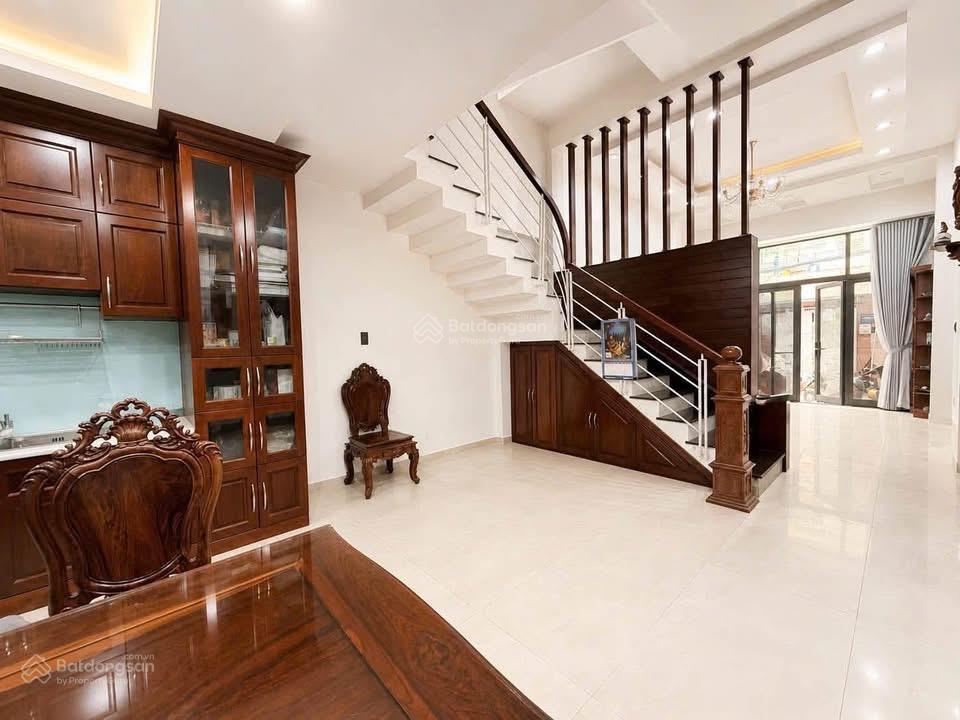 Chính chủ bán nhà xuân thuỷ, q. 2 gần cv bờ sông cách chợ thảo điền 150m. 72,8m2 sẵn hđ 23tr