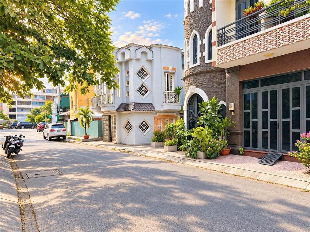 Villa châu âu 2 mt hẻm xe hơi di chuyển thoải mái. dt 58m2 chu văn an  p22  bình thạnh