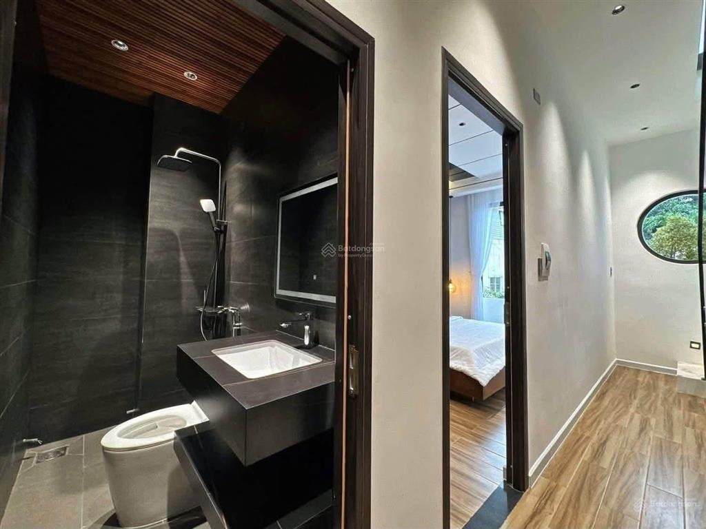 Chính chủ bán cần trước cuối năm3tỷ050/68,4m2 toạ lạc đường tản đà, p11, q5, gần bv đại học y dược