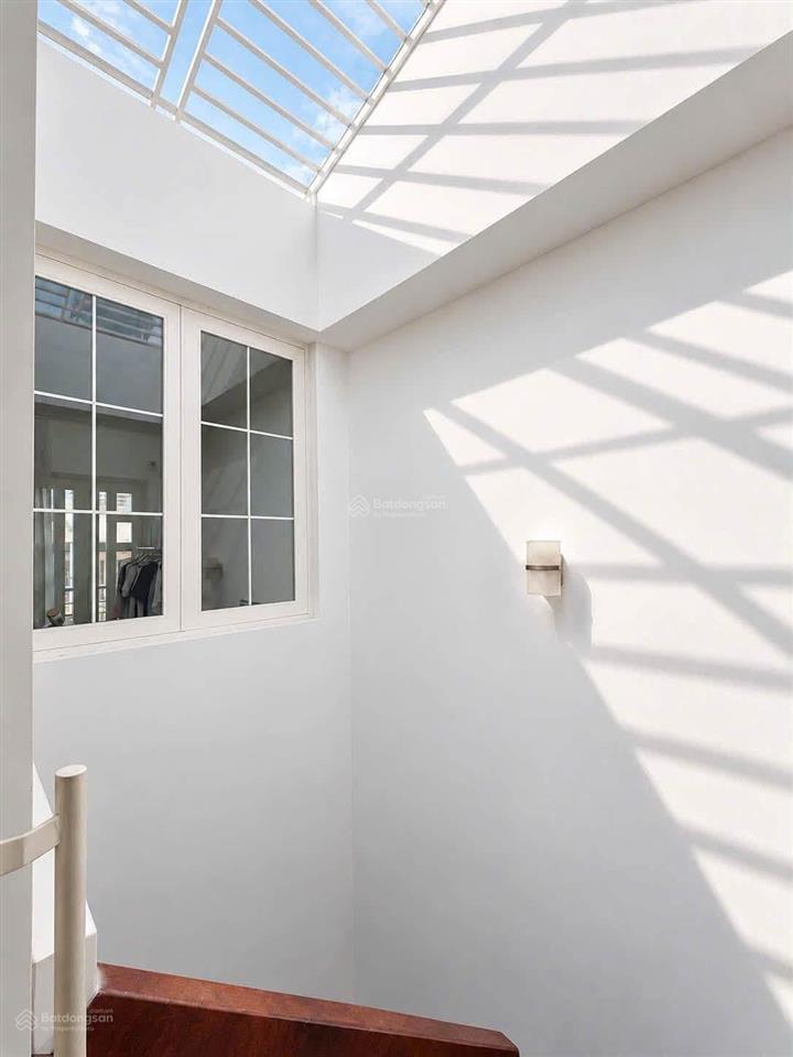 55m2 chỗ ngủ, tập luyện và làm việc chung. phần còn lại là đưa gu của mình vào từng góc nhỏ