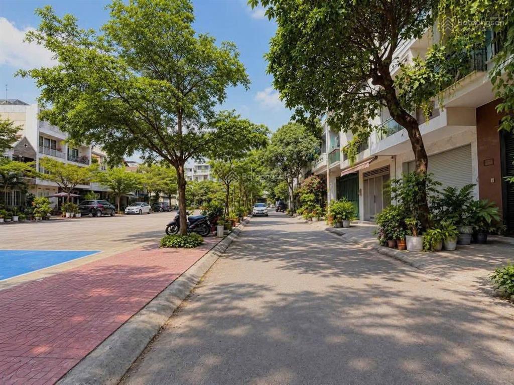 Giá trị ở chiếc view view công viên nội khu, cây cối mát mẻ 67,8m2 điện biên phủ, bình thạnh