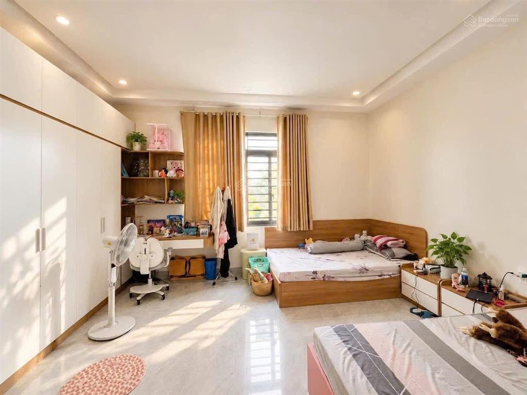 5mx15m xây mới 4tấm 2025|hẻm nhựa 8m sẵn lề, cư xá đô thành, 2pk lớn 3pn master, 2sân thượng