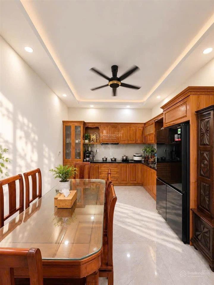 5mx15m xây mới 4tấm 2025|hẻm nhựa 8m sẵn lề, cư xá đô thành, 2pk lớn 3pn master, 2sân thượng