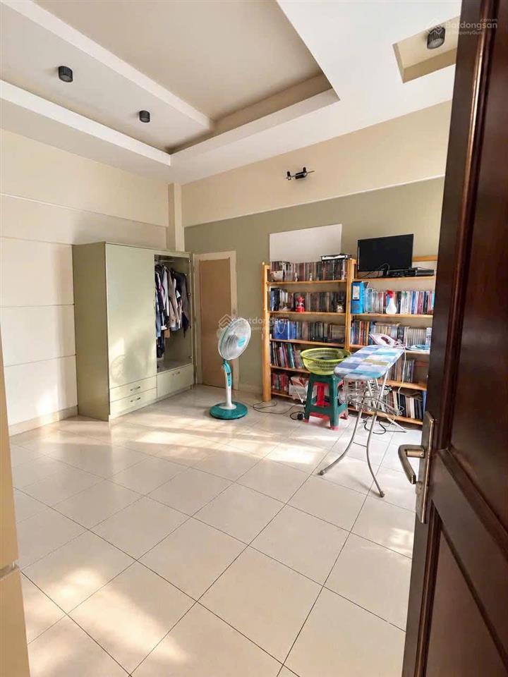 Bán nhanh nhà lê văn sỹ, q3 hơn 100m2 nhà 4 tầng 4phòng ngủ  5wc gần tân bình, phú nhuận