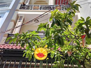 Cần vốn làm ăn cần bán nhà đường lê lai p3 gò vấp giá 4tỷ590/65m2(5x13m) nhà 2 lầushrpháp lý rõ