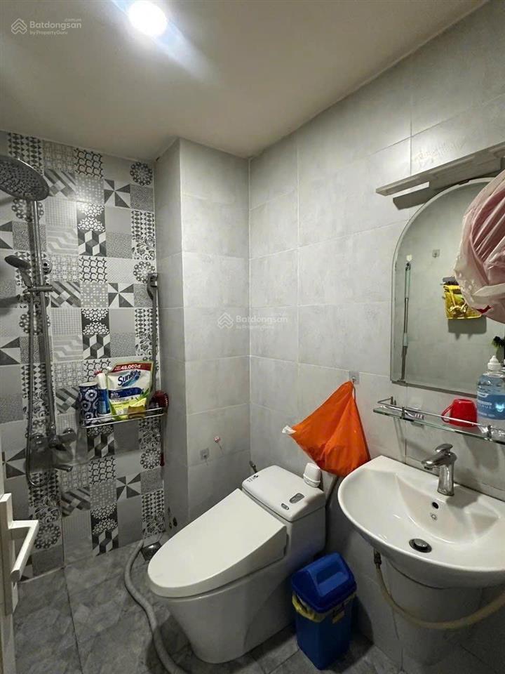 Bán nhà đang cho thuê 30tr/tháng đường số 77 p.tân quy quận 7 giá 4tỷ670/66m2(5,5x12m)nhà 2 lầushr