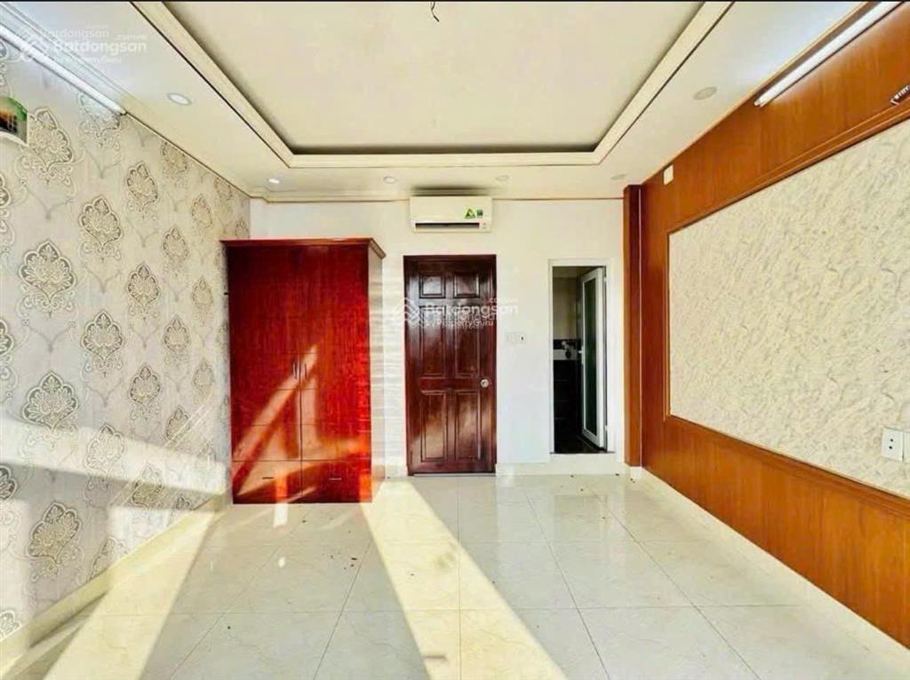 Chính chủ cần bán gấp nhà đường phạm đình hổ p2 quận 6 giá 4tỷ680/55m2(5x11m)nhà 3 lầushrhẻm 7m