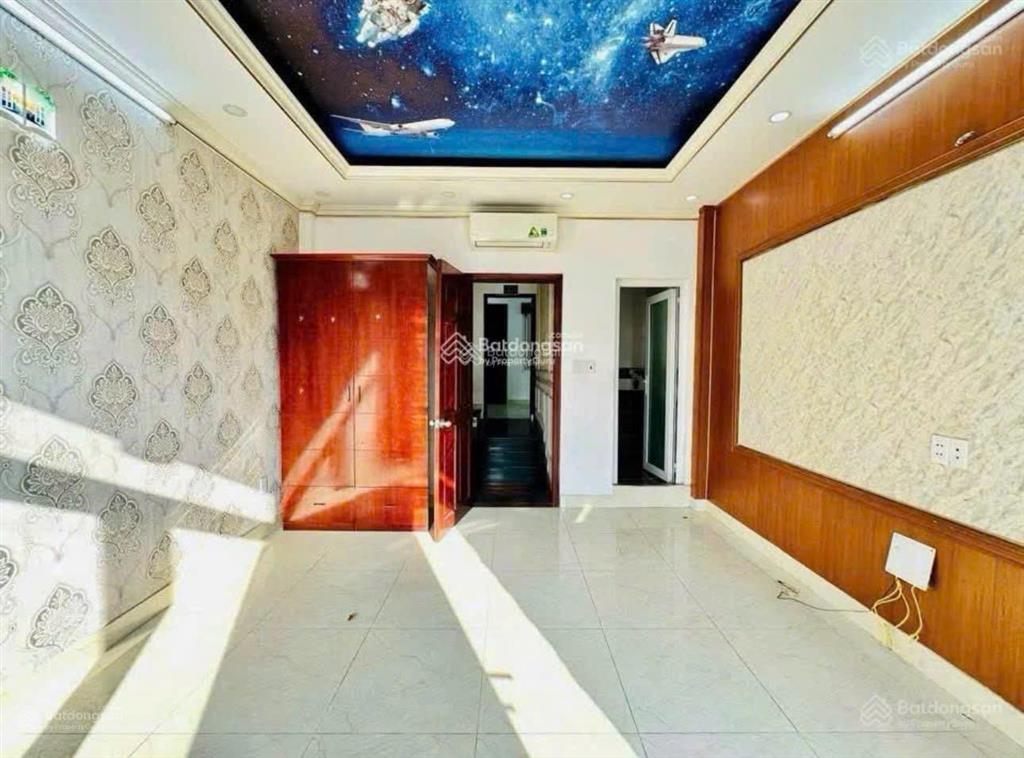 Chính chủ cần bán gấp nhà đường phạm đình hổ p2 quận 6 giá 4tỷ680/55m2(5x11m)nhà 3 lầushrhẻm 7m