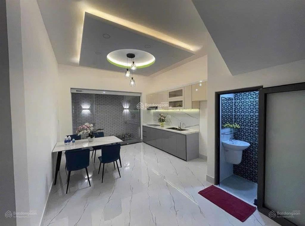 Chủ nhà định cư cần nhượng lại căn nhà đường dương quãng hàm p5 gò vấp giá 4tỷ580/55m2(5x11)shr7m
