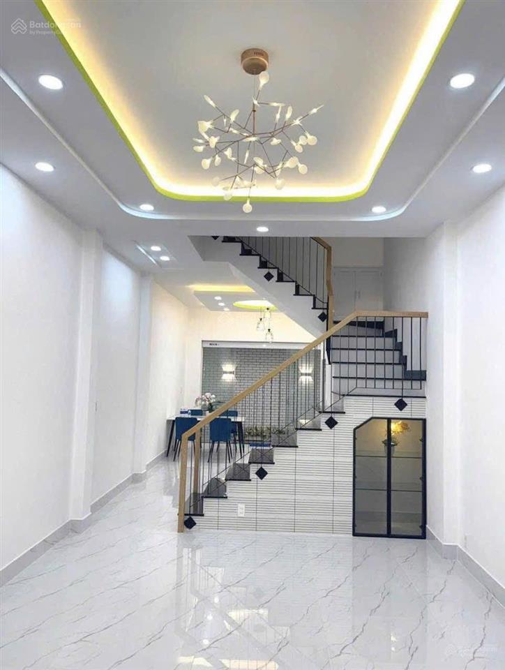 Chủ nhà định cư cần nhượng lại căn nhà đường dương quãng hàm p5 gò vấp giá 4tỷ580/55m2(5x11)shr7m