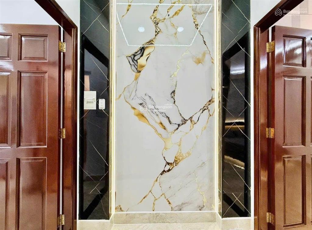 Vị trí kim cương nhà đường đặng văn bi p.thủ đức quận thủ đức giá 4tỷ790/61,2m2(5,1x12m) hẻm 6mshr