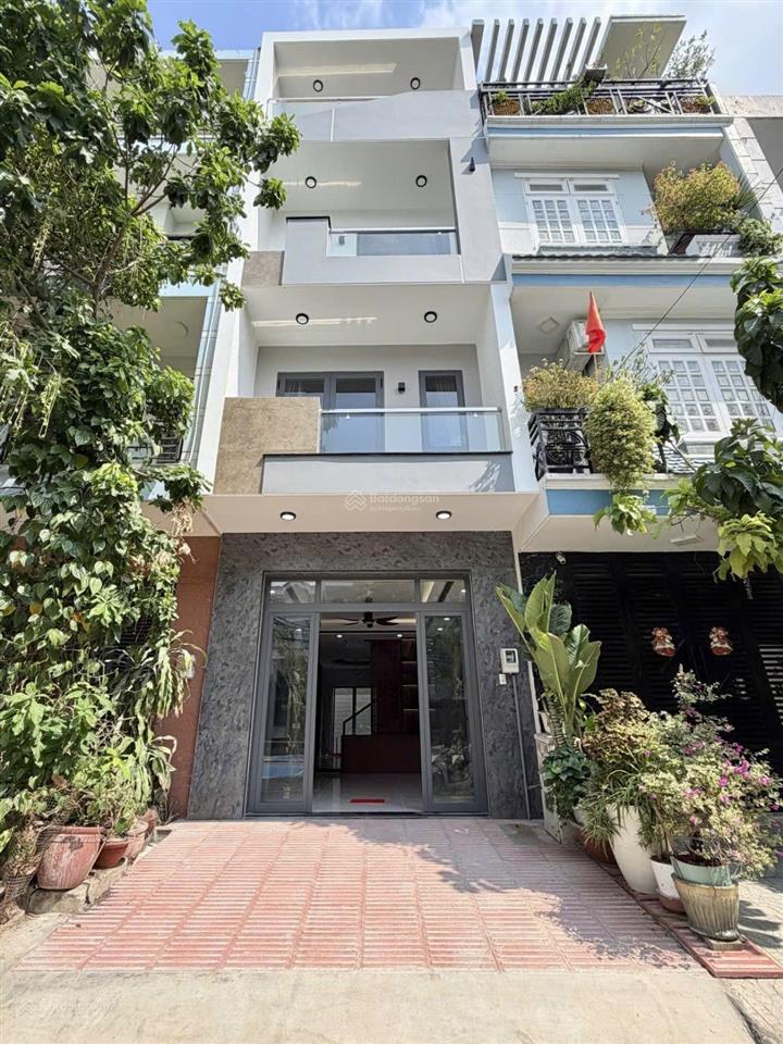 Chuyển công tác cần bán nhà đường hoa sữa p2 phú nhuận giá 5tỷ390/78m2(5,2x15m)nhà 3 lầushrhẻm 7m