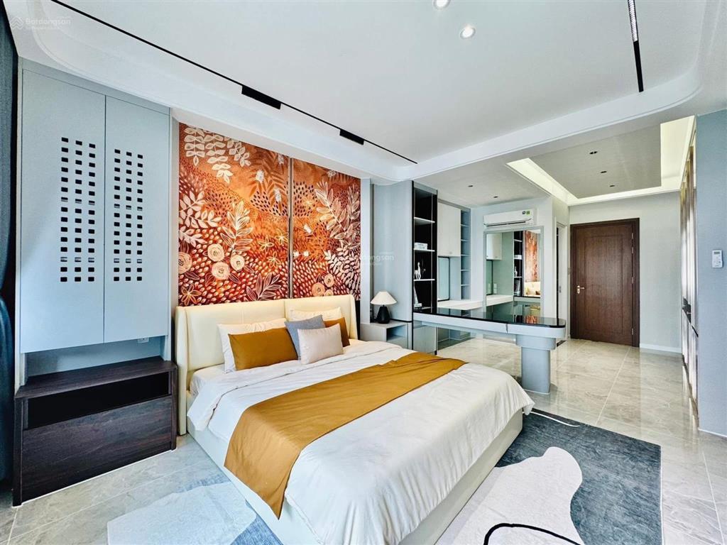 Hạ giá bán gấp nhà đường tạ quang bửu p5 quận 8 giá 4tỷ580/72m2(6x12m) nhà 3 lầu  shr  pháp lý ok